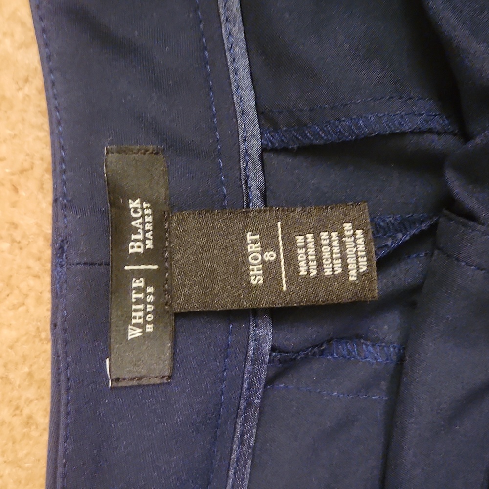 White House Black Market Dark Blue Women's Shorts - Picture 3 of 4